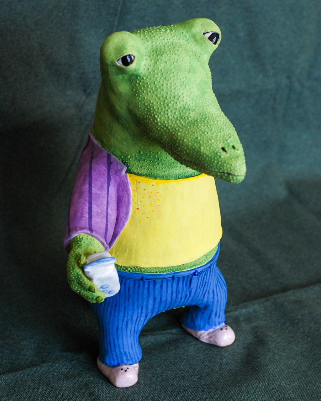 gary – handmade ceramic alligator sculpture