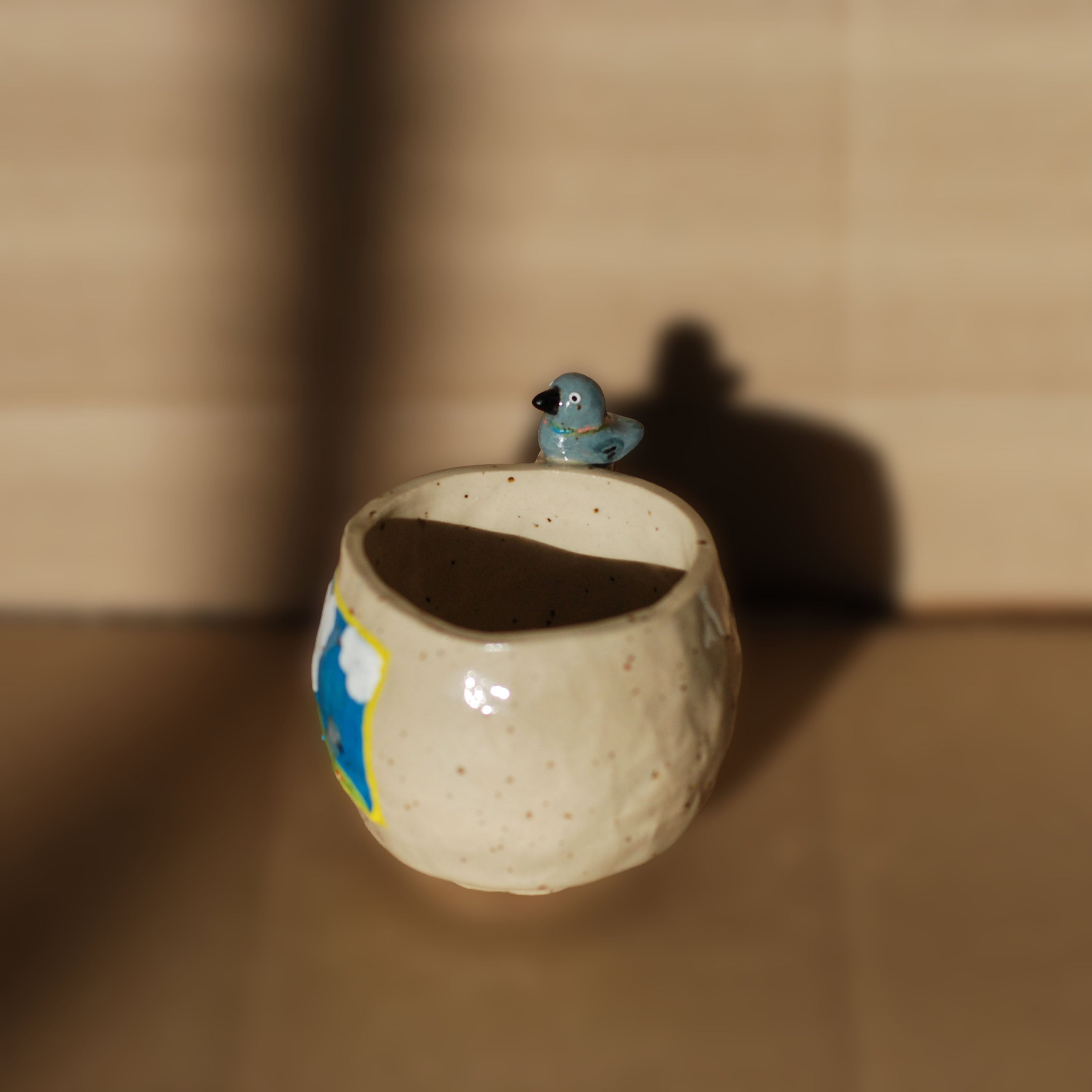 pigeon who forgot handmade ceramic mug side view, pipa pots Netherlands