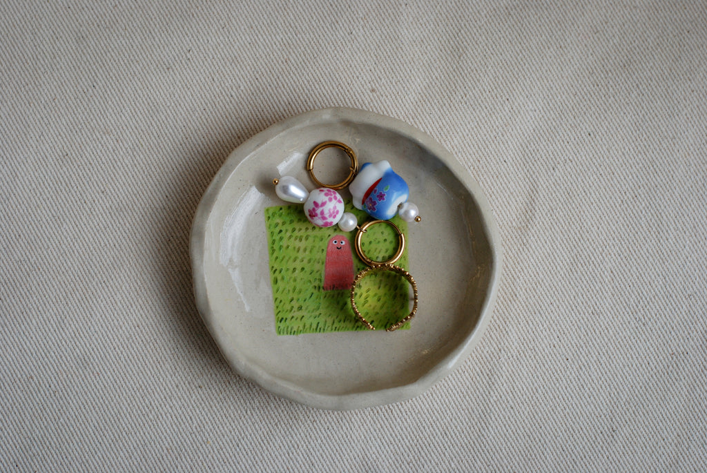 whimsical worm ring dish for jewelery and keepsakes