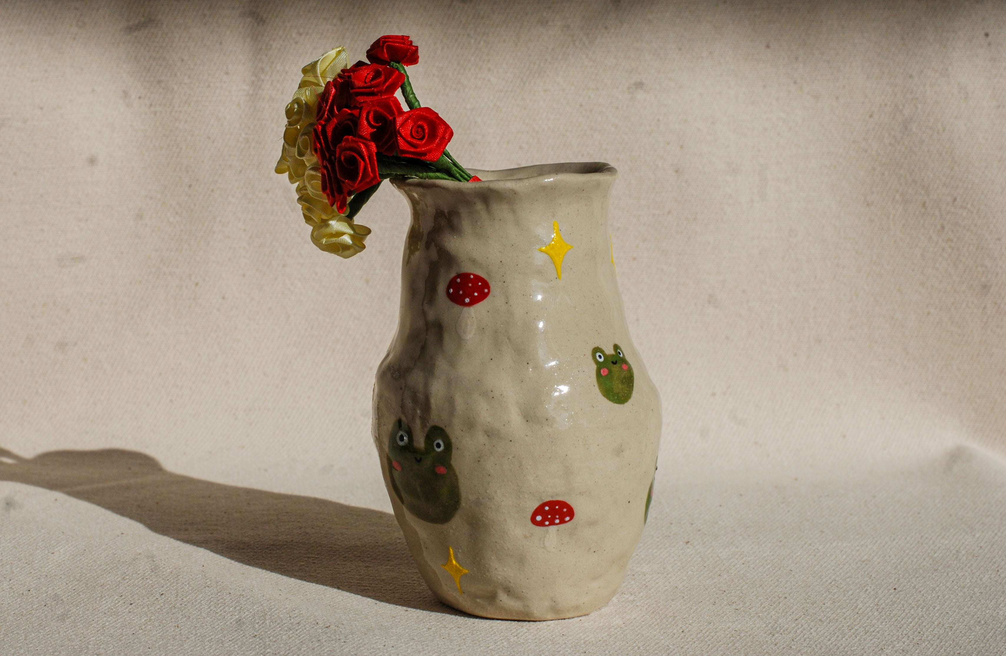 handmade whimsical ceramic frog vase, stoneware with sculpted frogs netherlands